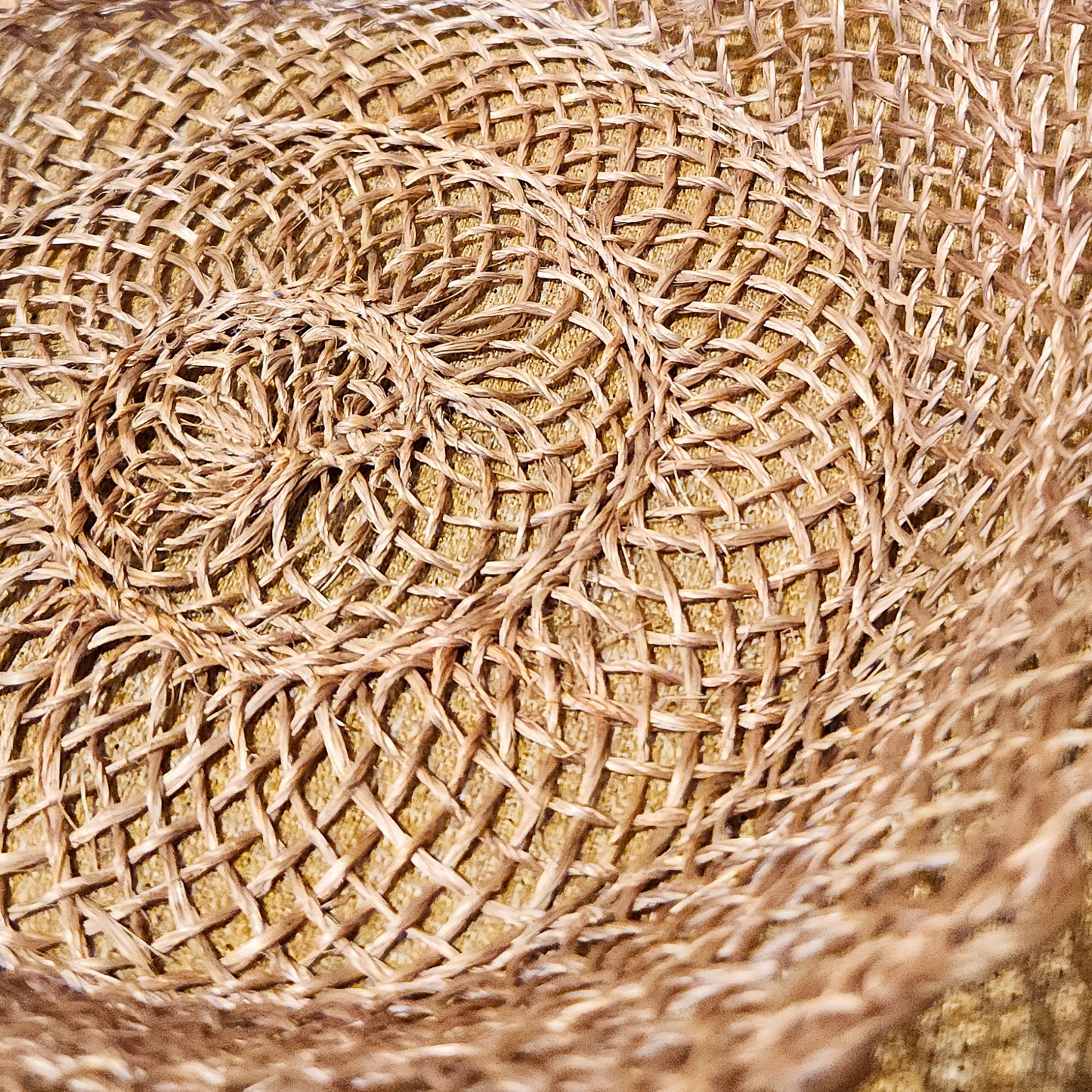 Round Abaca Fiber Basket